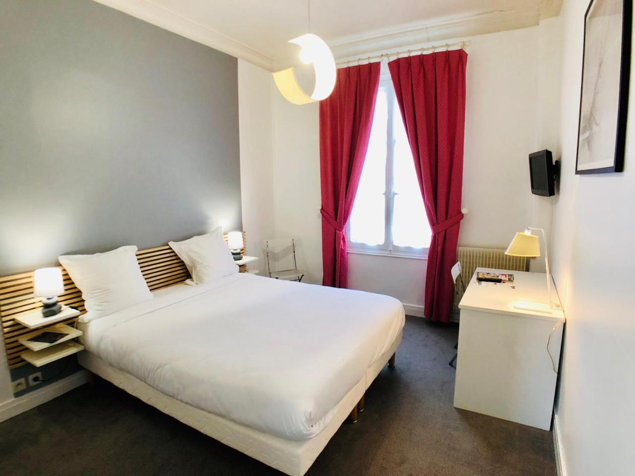 Cit'Hotel Le Volney Сомюр Екстериор снимка