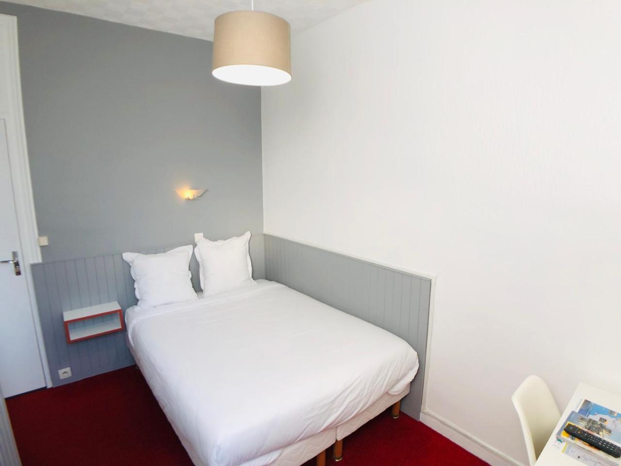 Cit'Hotel Le Volney Сомюр Екстериор снимка