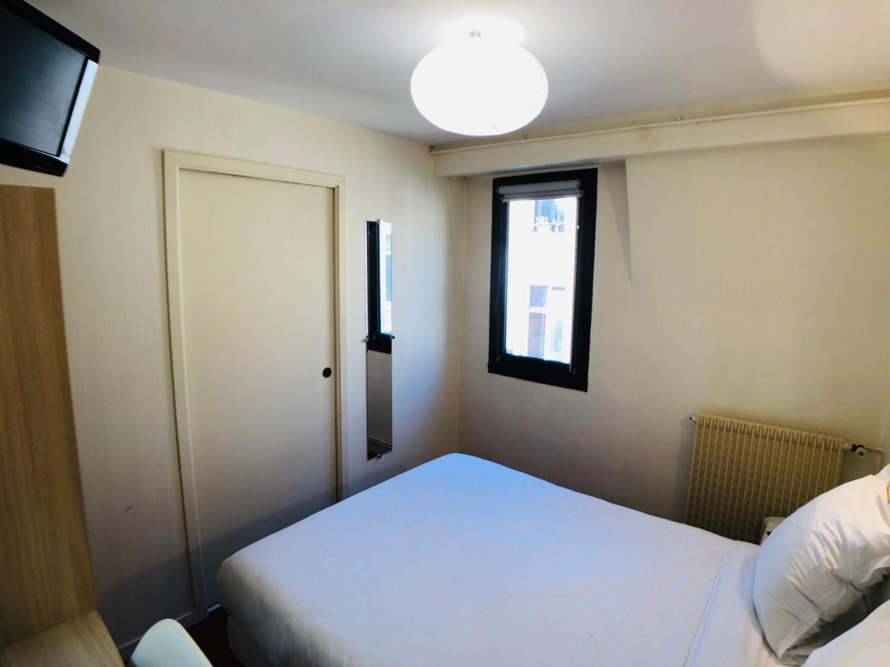 Cit'Hotel Le Volney Сомюр Екстериор снимка