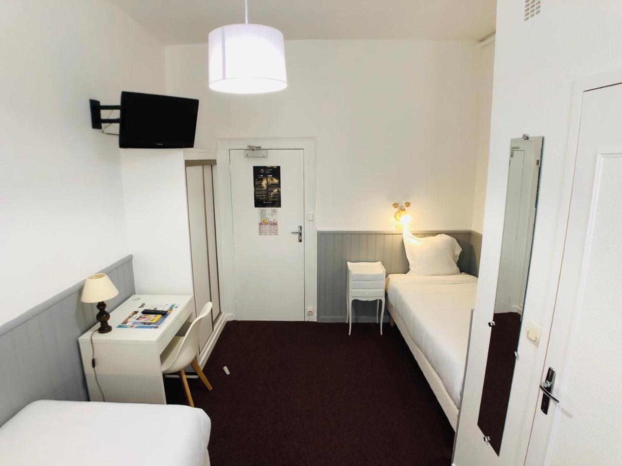 Cit'Hotel Le Volney Сомюр Екстериор снимка