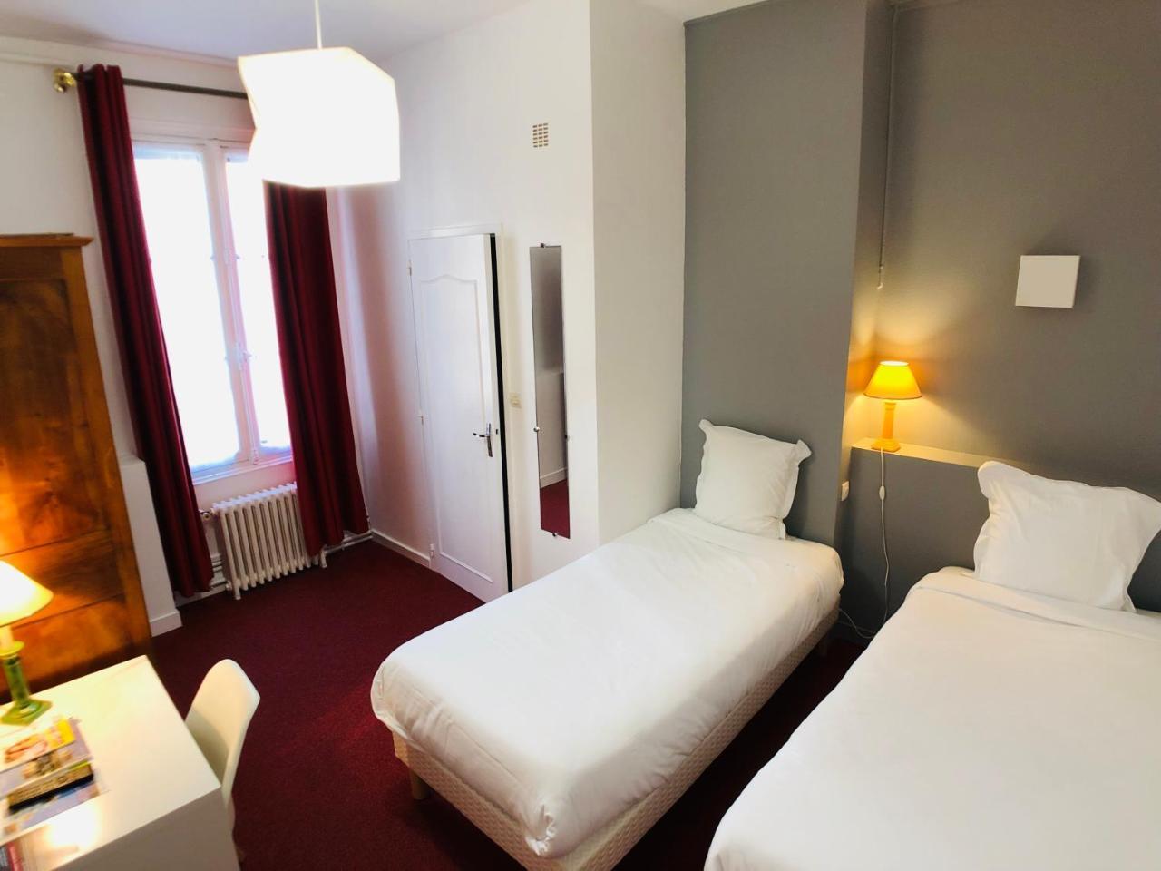 Cit'Hotel Le Volney Сомюр Екстериор снимка