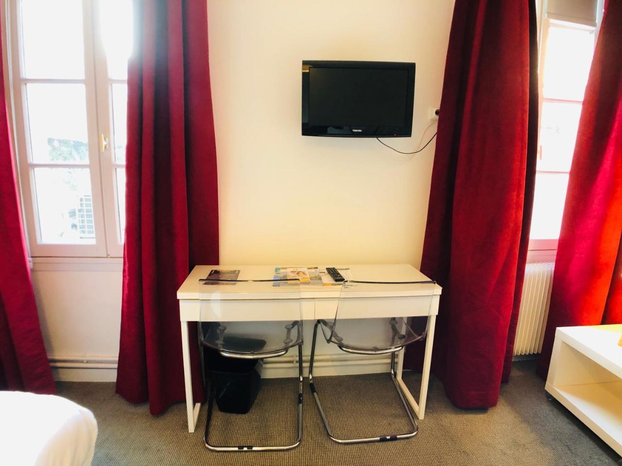 Cit'Hotel Le Volney Сомюр Екстериор снимка